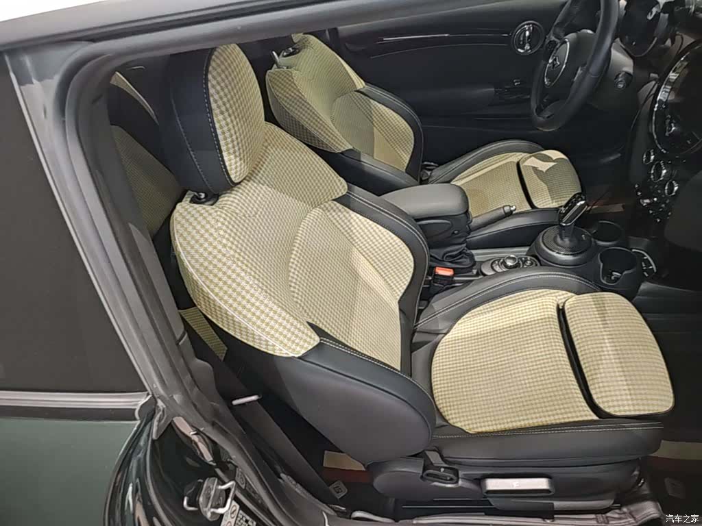 Mini Cooper, 2023 25