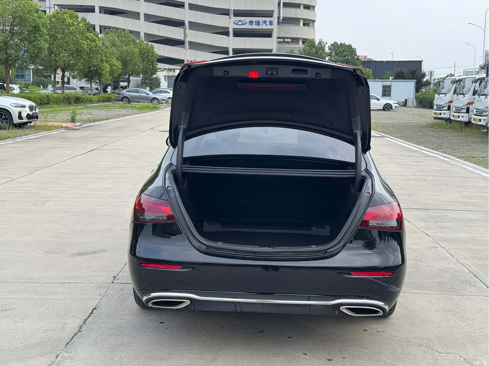 Mercedes-Benz E-Class, 2019 9
