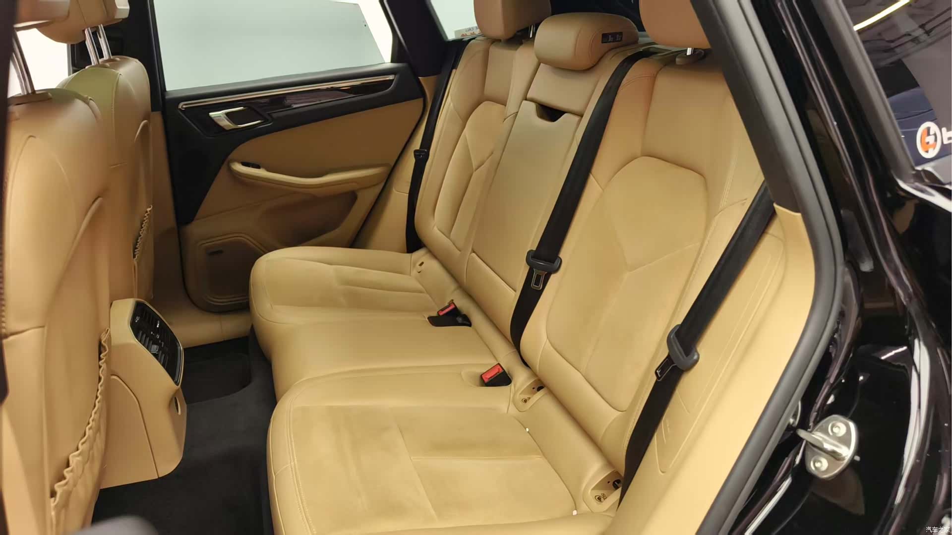 Porsche Macan, 2018 12