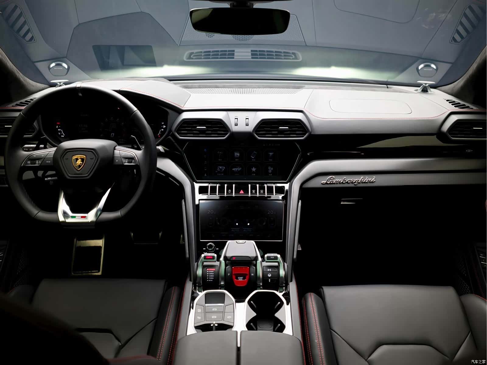 Lamborghini Urus, 2022 11
