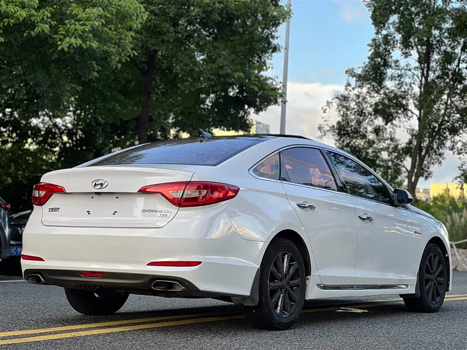 Hyundai Sonata Hyundai Sonata