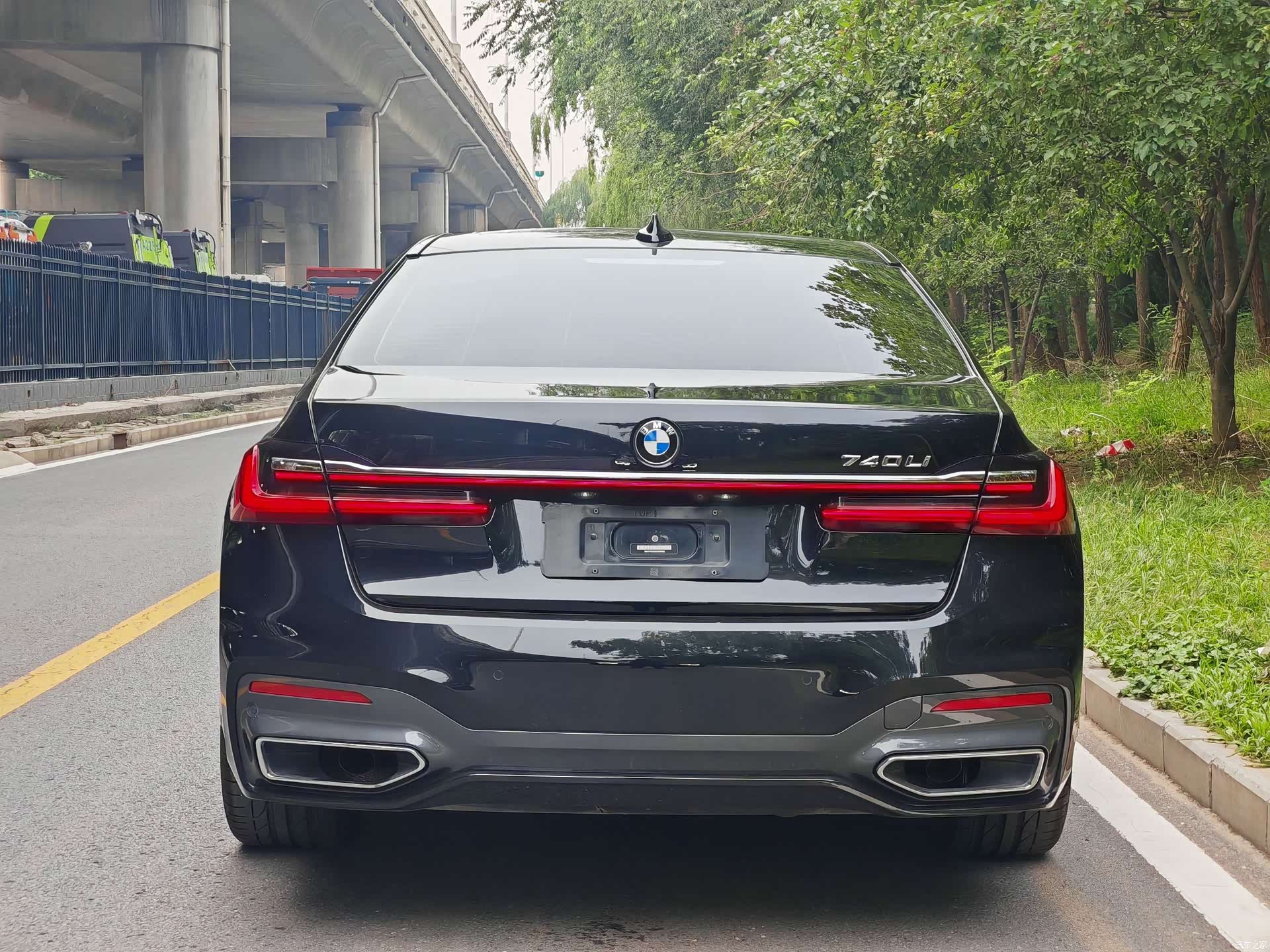 BMW 7 Series, 2022 все фото