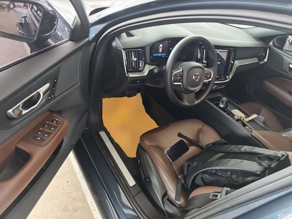 Volvo S60, 2023 16
