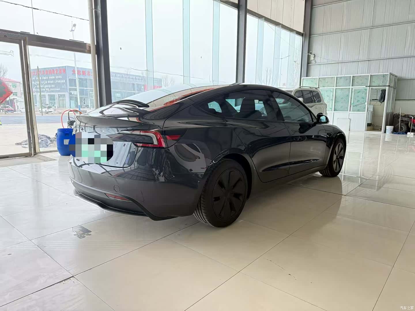 Tesla Model 3, 2026 6