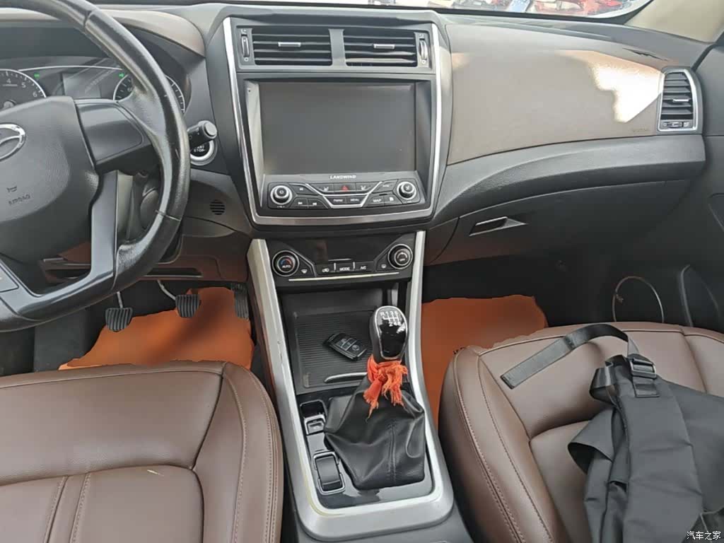 Landwind X5, 2017 10