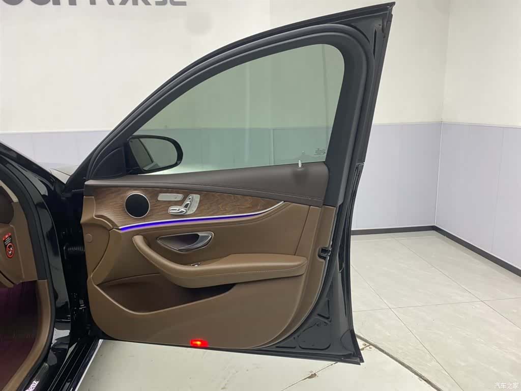 Mercedes-Benz E-Class, 2023 24