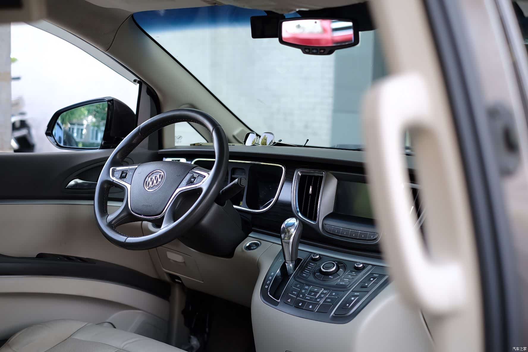 Buick GL8, 2011 56