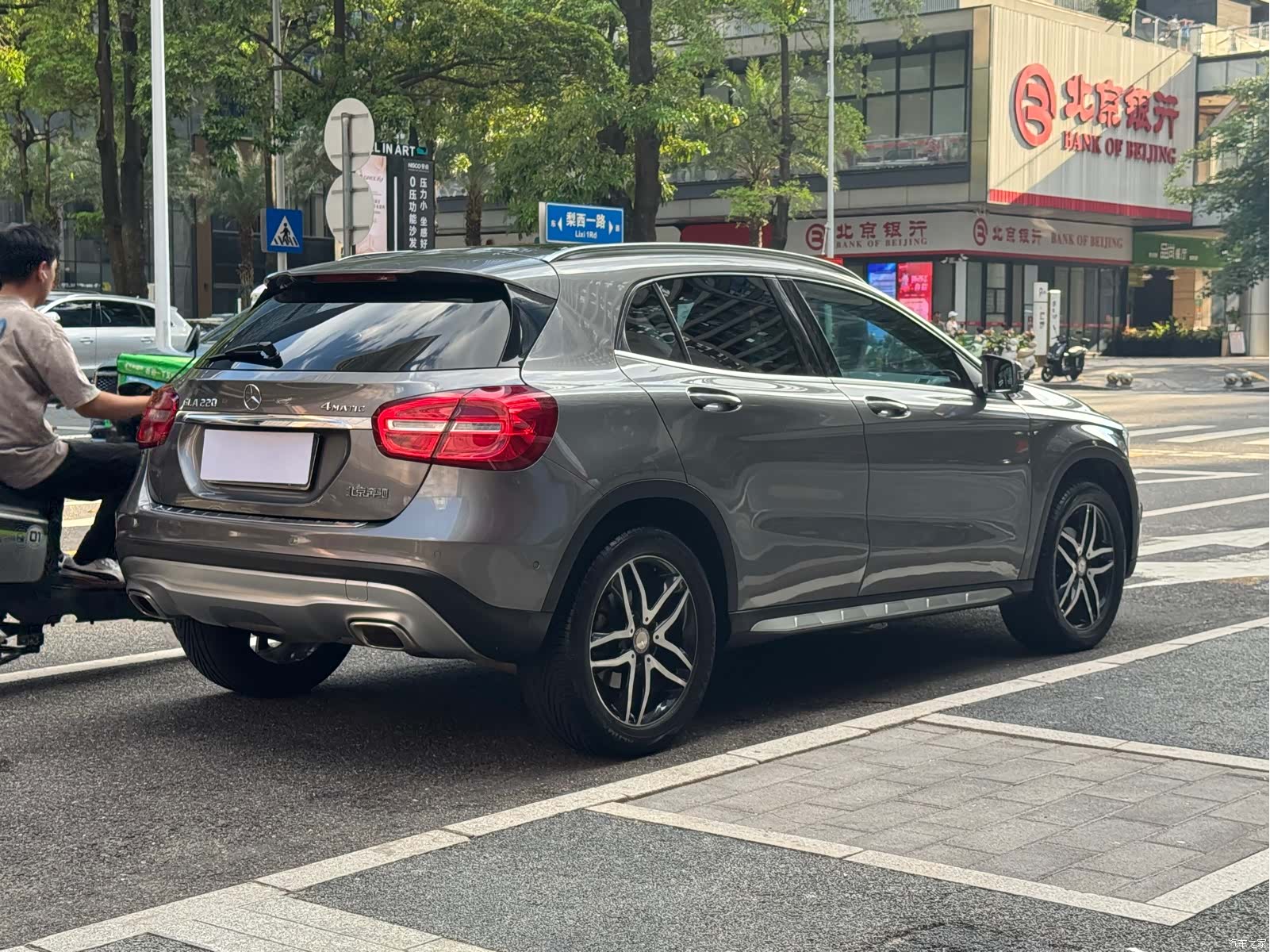 Mercedes-Benz GLA, 2016 13