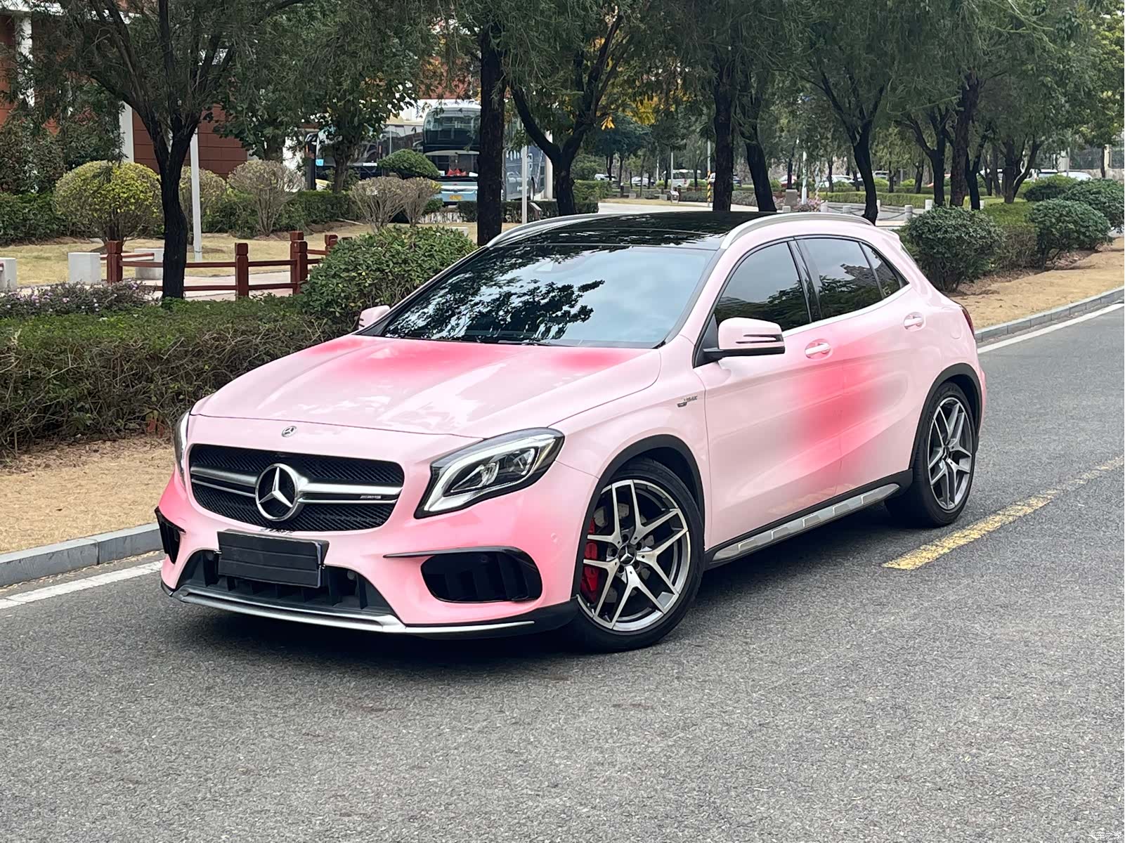 Mercedes-Benz GLA