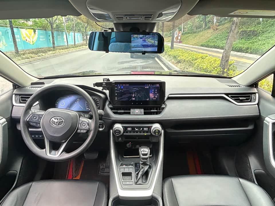 Toyota RAV4 Rongfang