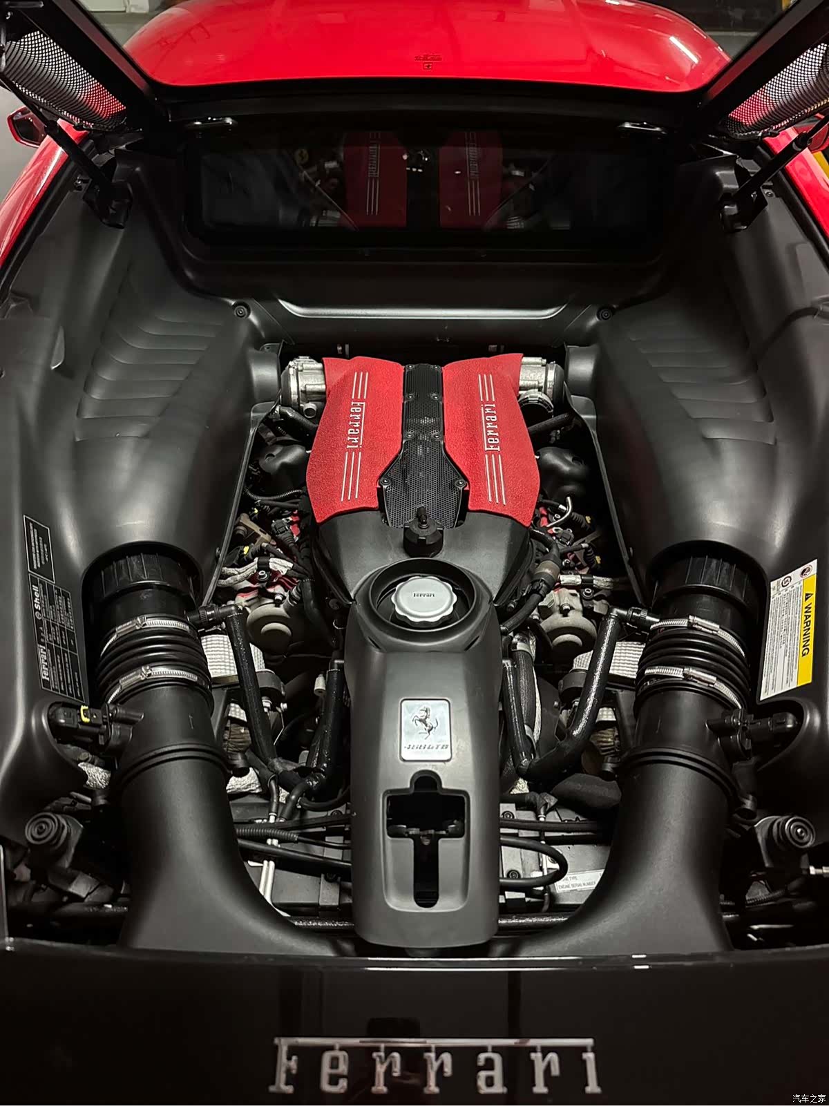 Ferrari 488, 2016 9