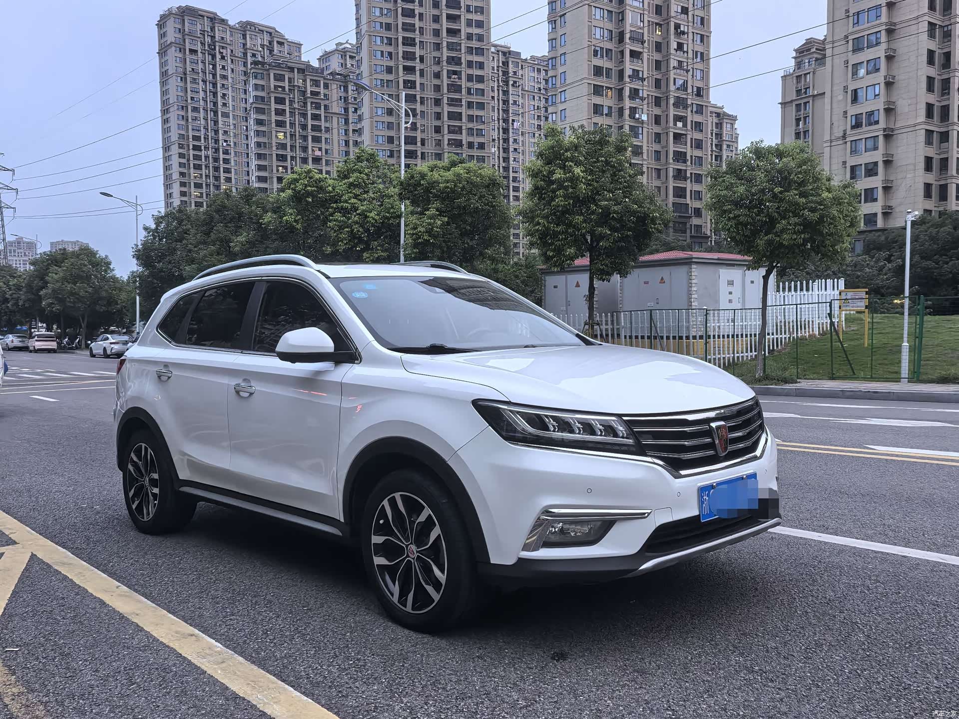 Roewe RX5, 2017 3