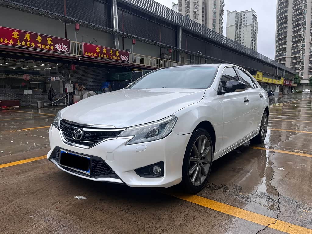 Toyota Reiz