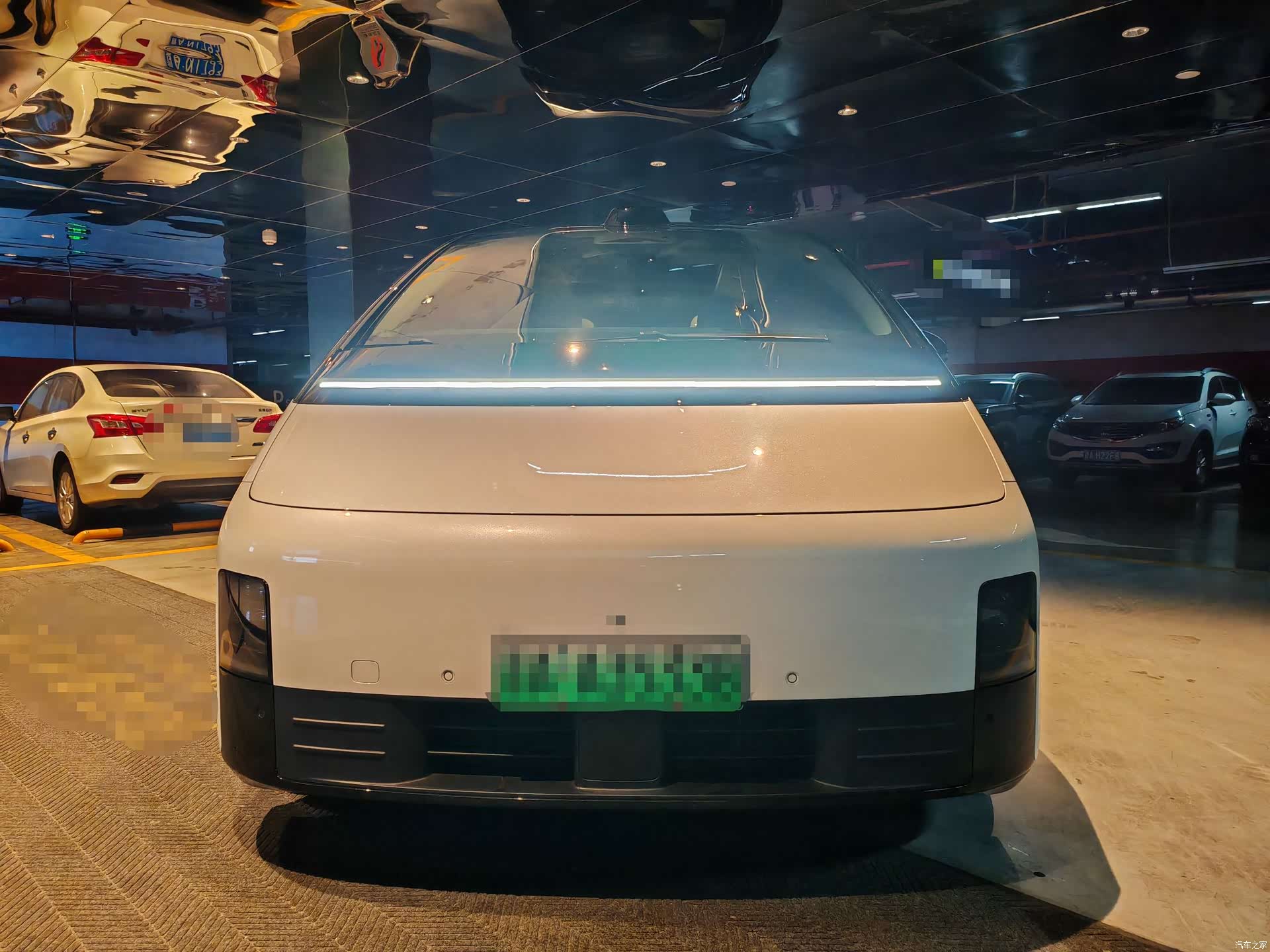 Li Auto MEGA, 2025 2
