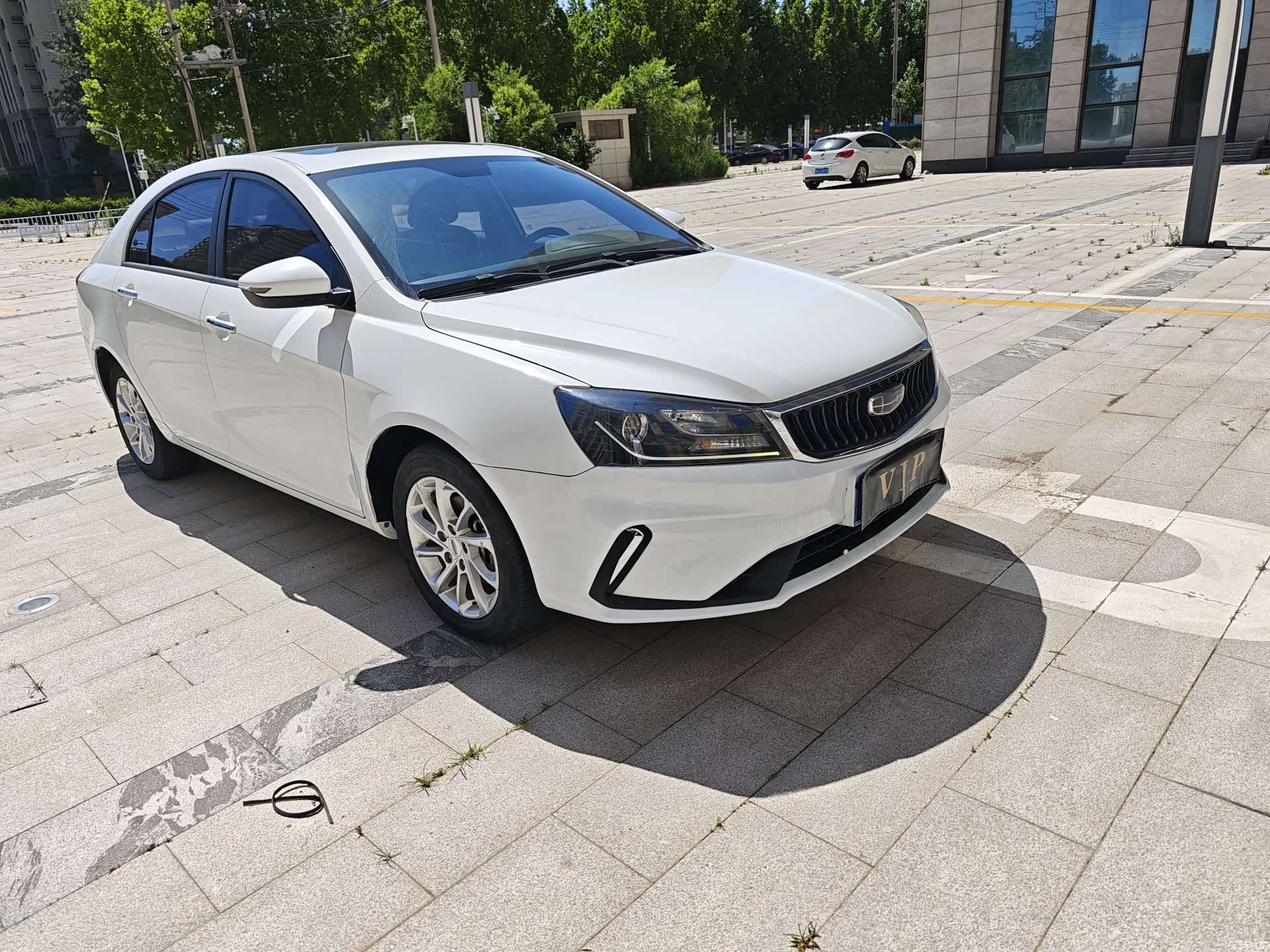 Geely Emgrand, 2021 8