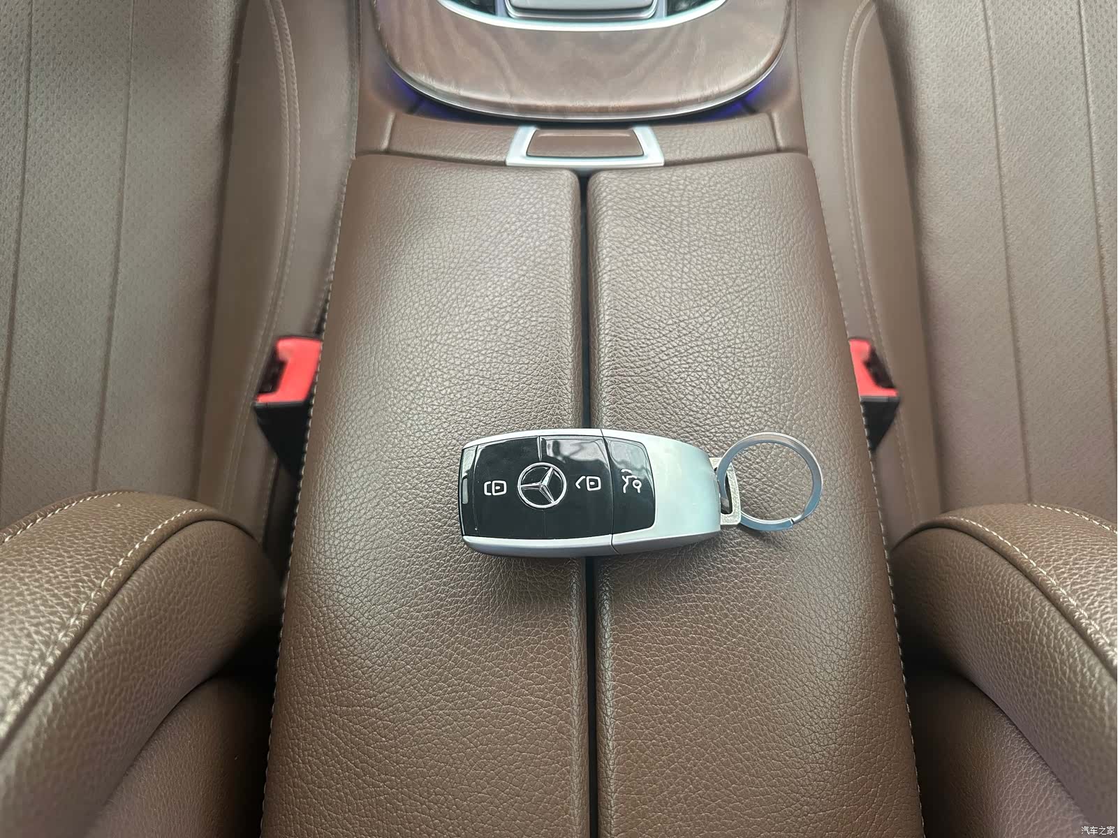 Mercedes-Benz E-Class, 2020 27