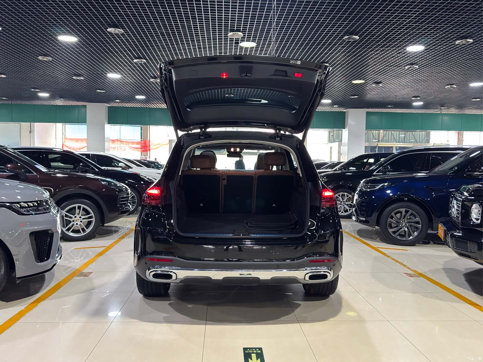 Mercedes-Benz GLE, 2025 14