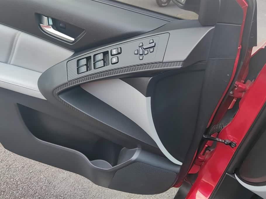 Luxgen Excellent 6 SUV