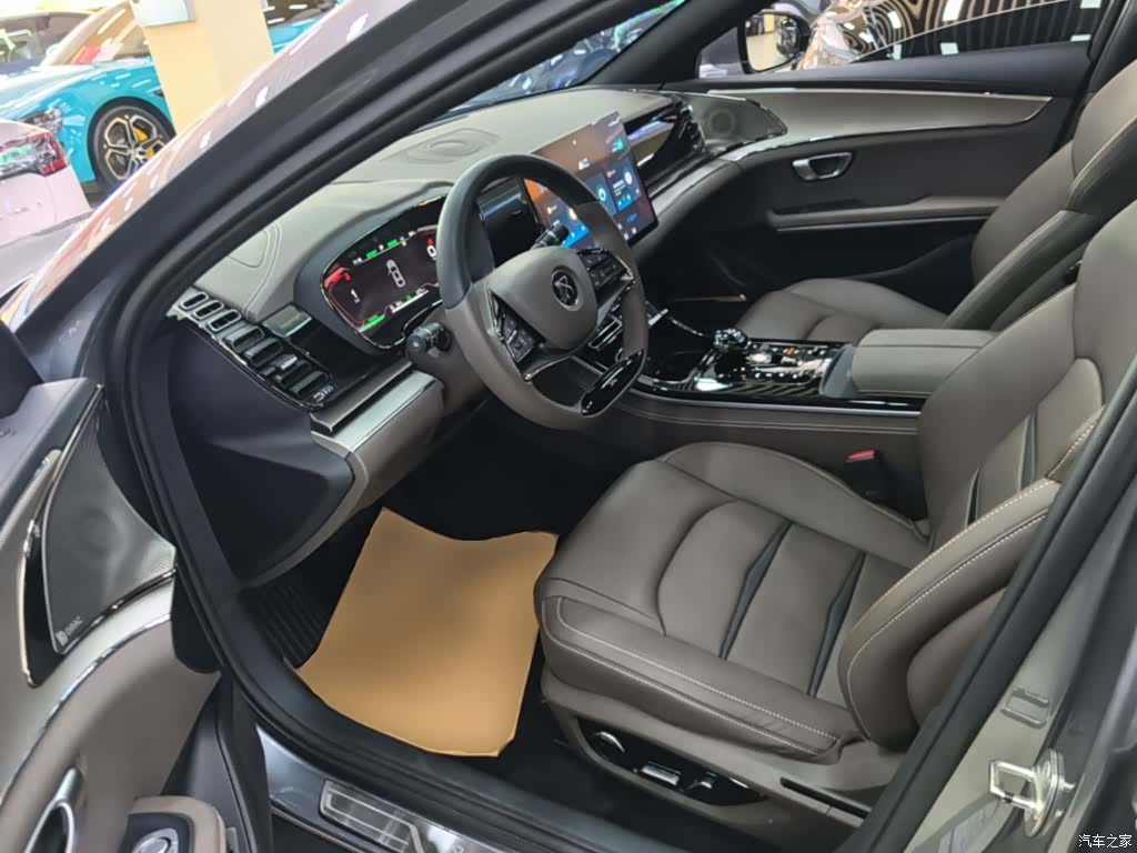 BYD Han, 2023 15