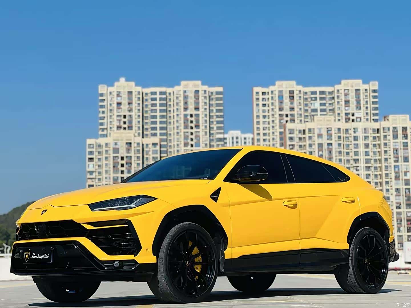 Lamborghini Urus, 2019 1