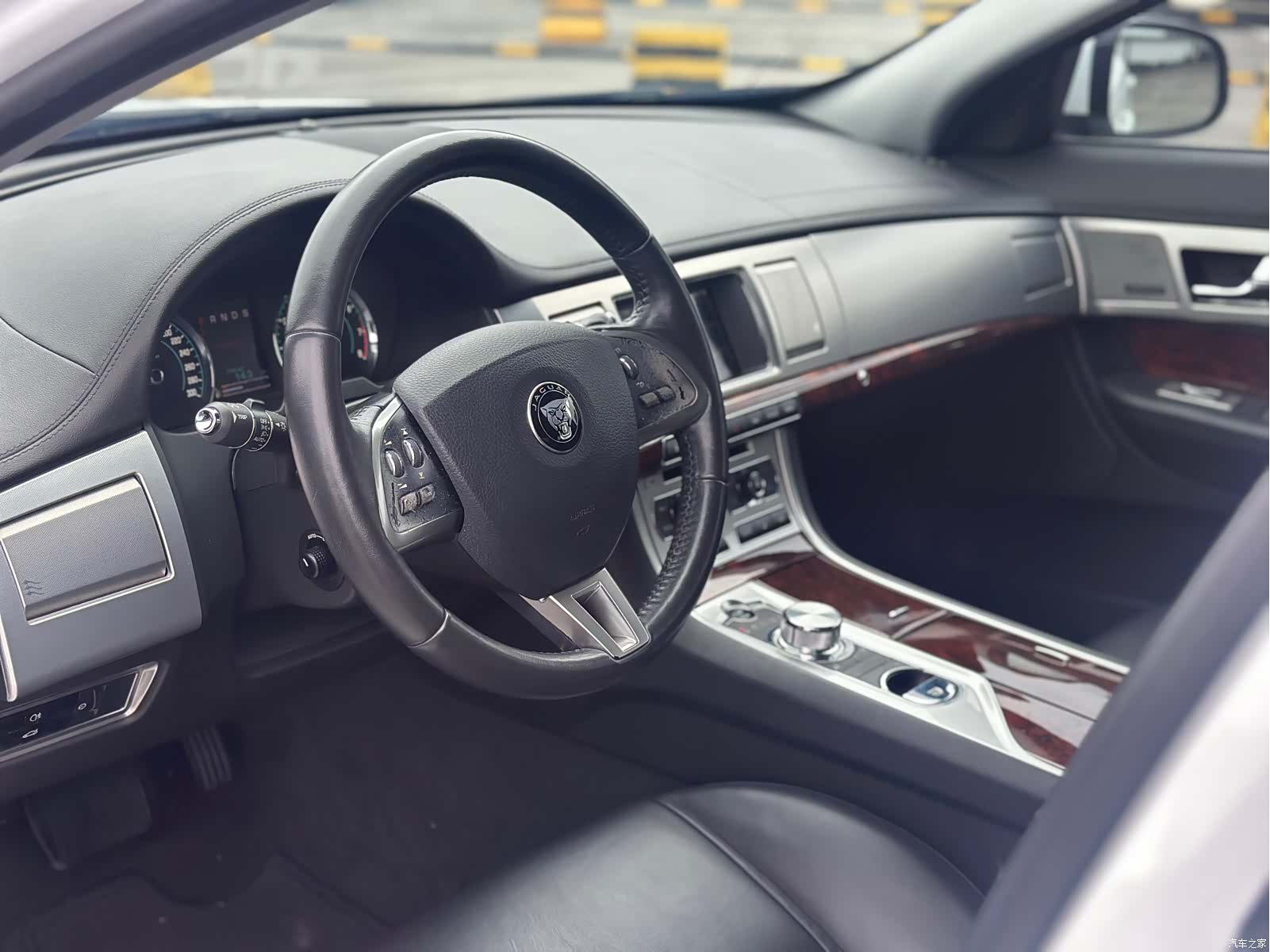 Jaguar XF, 2014 12