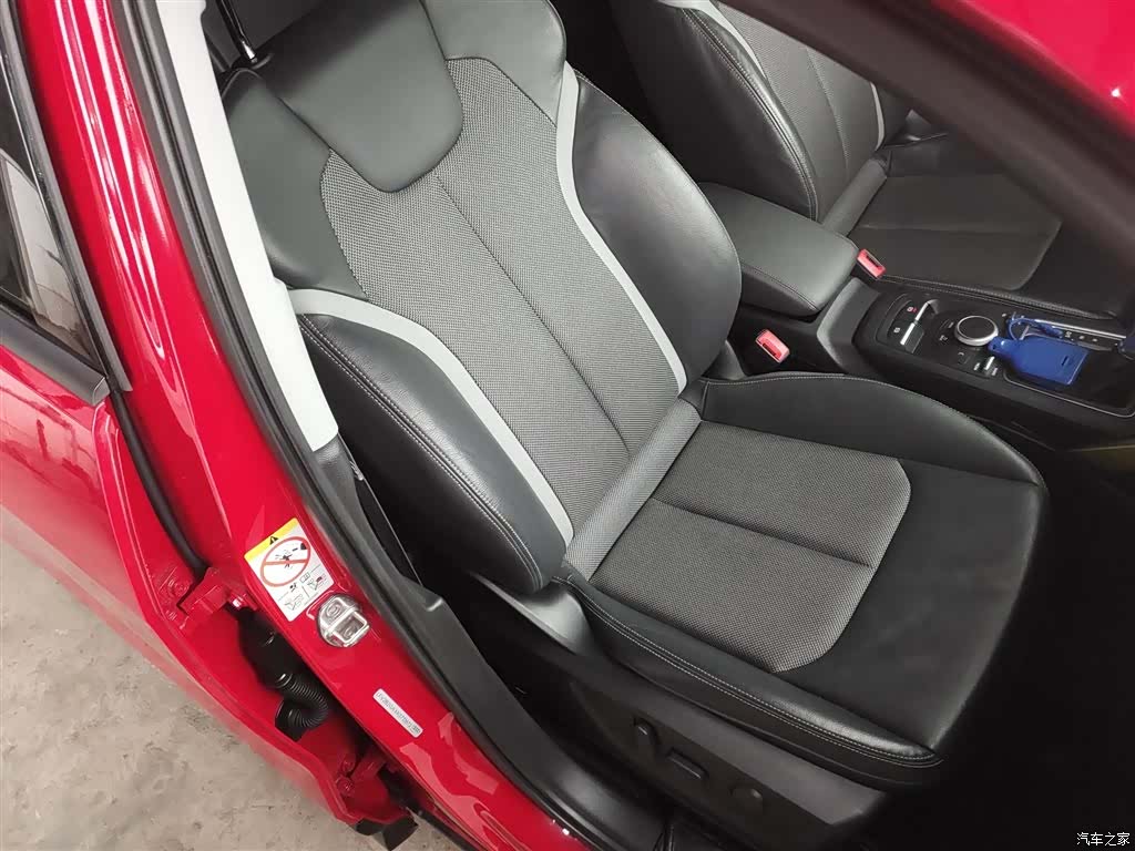 Audi Q2L, 2019 19