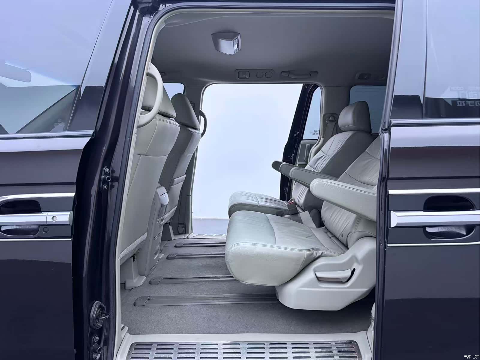 Honda Elysion, 2015 19