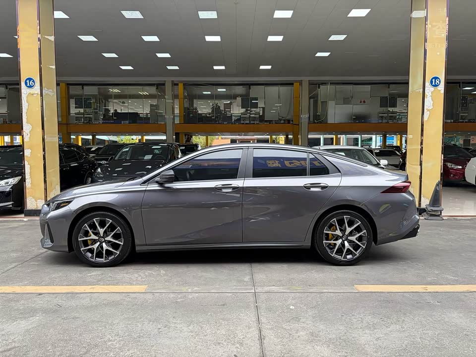 Trumpchi Shadow Leopard