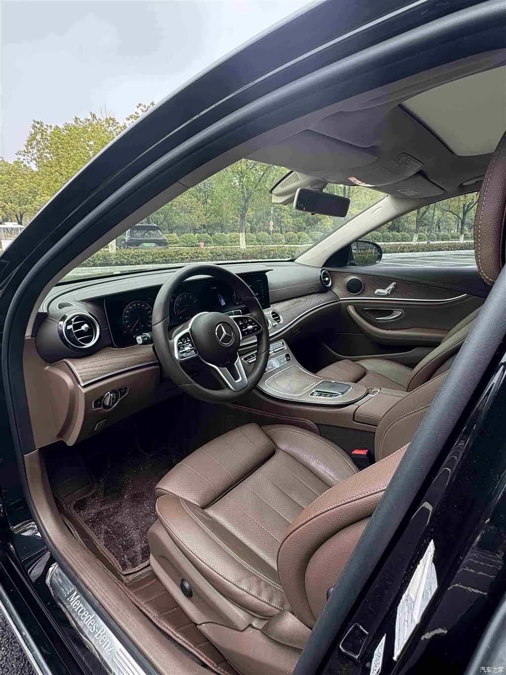 Mercedes-Benz E-Class, 2019 18