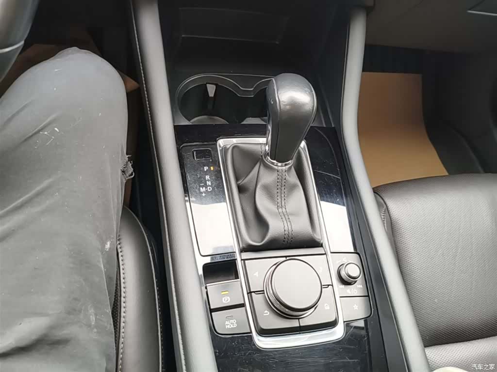 Mazda Mazda3, 2021 14