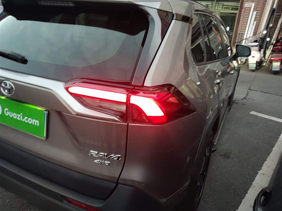 Toyota RAV4 Rongfang