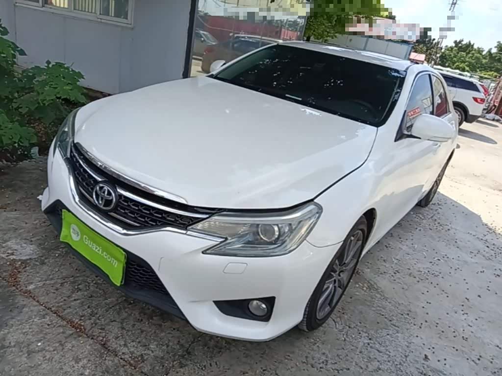 Toyota Reiz