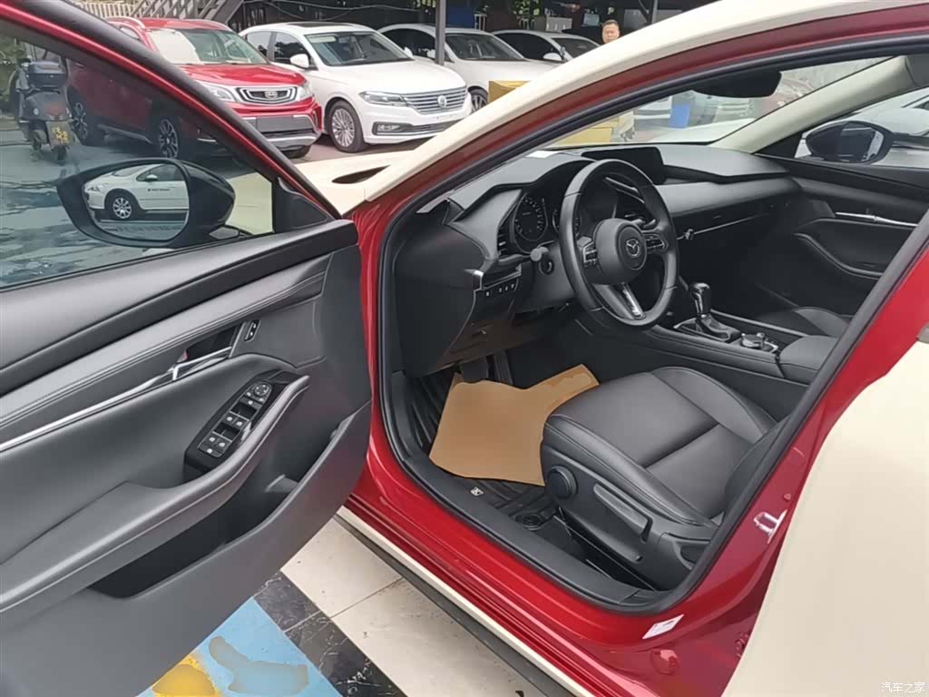 Mazda Mazda3, 2021 16