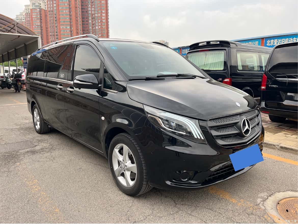 Mercedes-Benz V, 2018 3