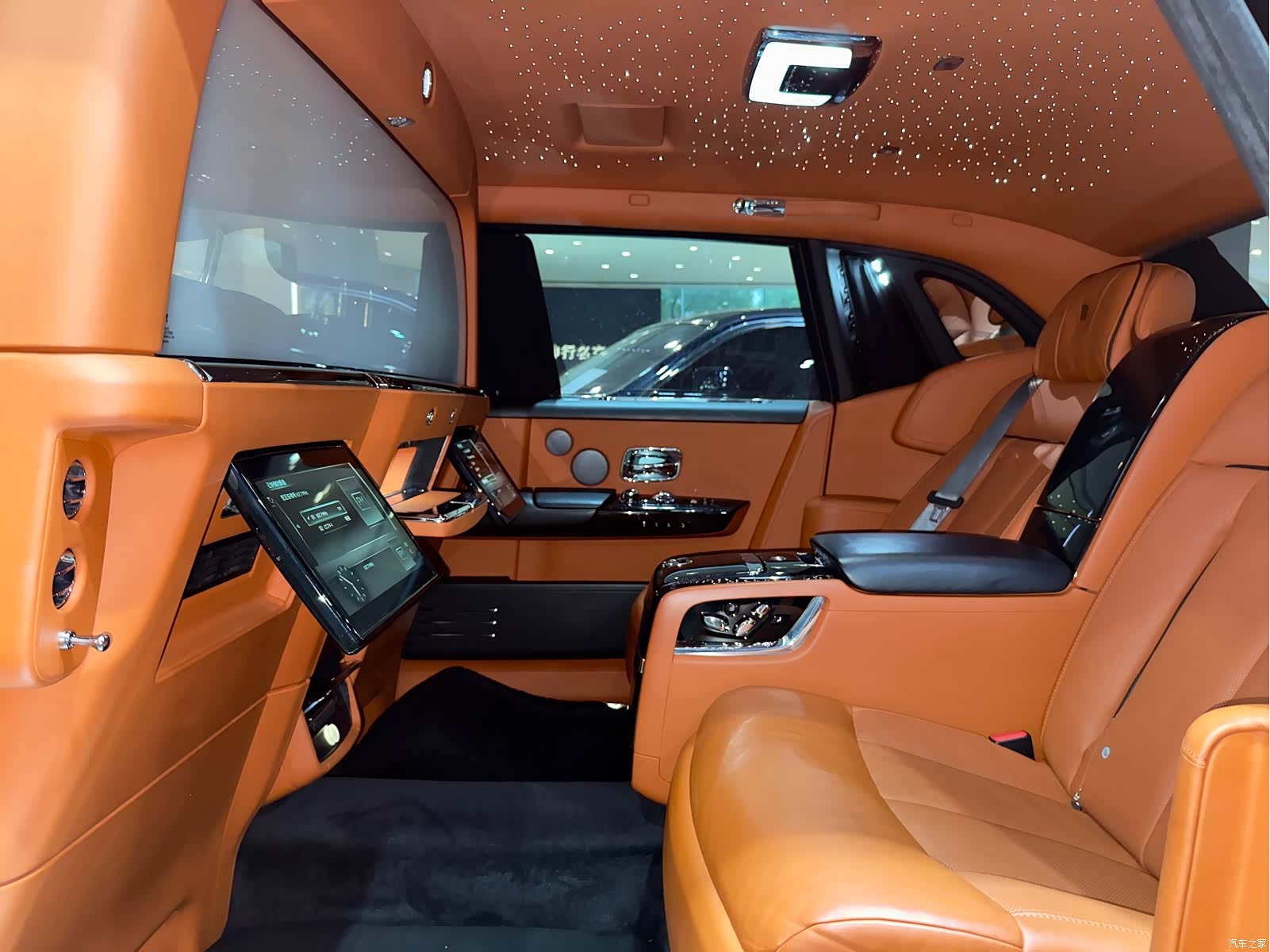 Rolls-Royce Phantom, 2020 16