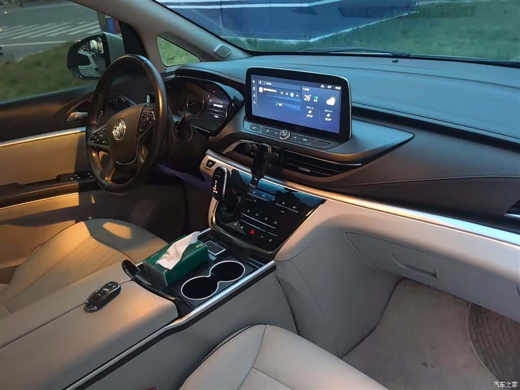 Buick GL8, 2022 8