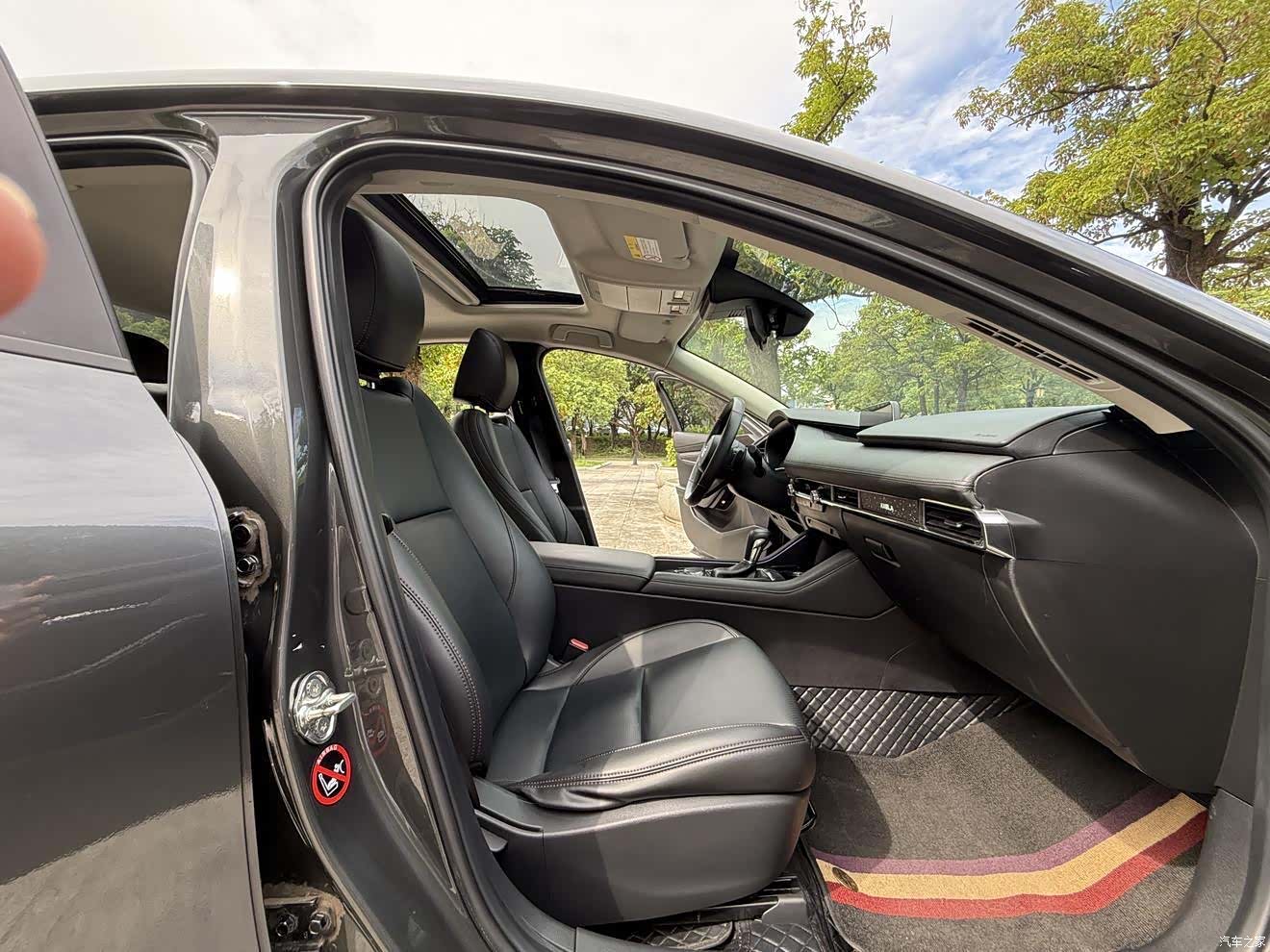Mazda Mazda3, 2020 14