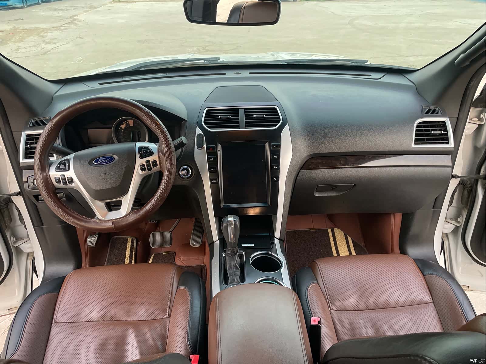 Ford Explorer, 2014 8