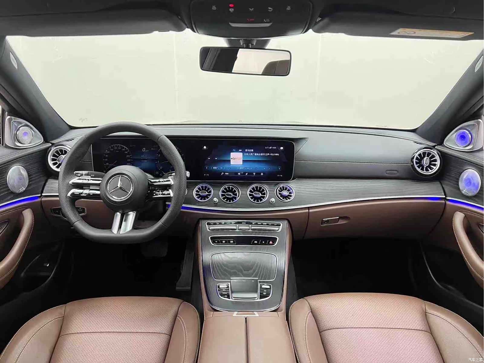 Mercedes-Benz E-Class, 2023 18