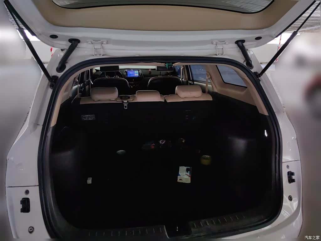Wuling 310W, 2019 10