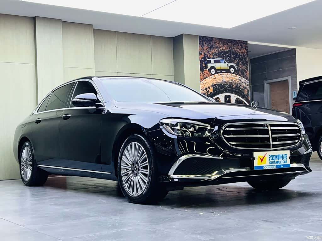Mercedes-Benz E-Class, 2022 3