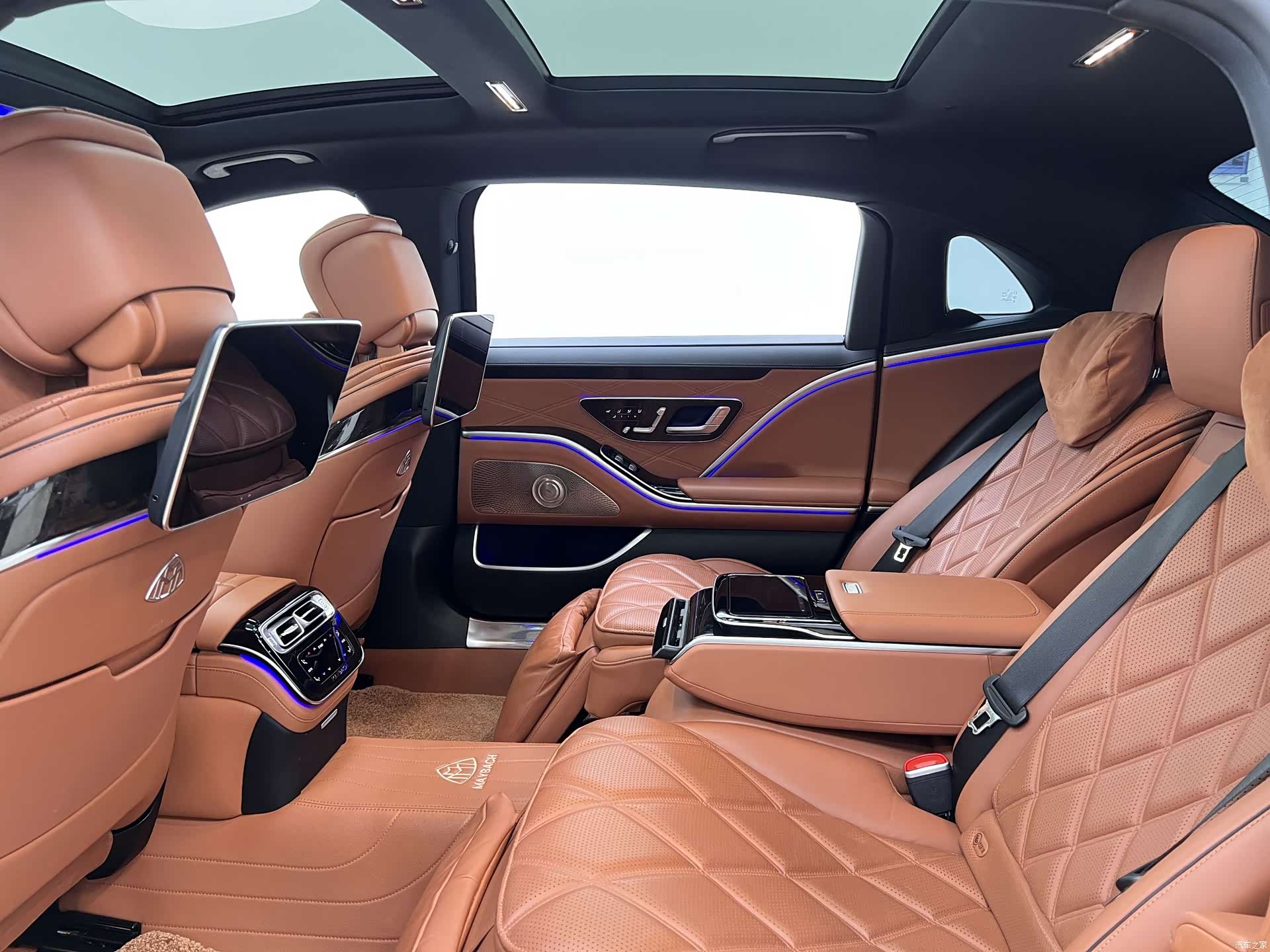 Maybach S-Class, 2024 27