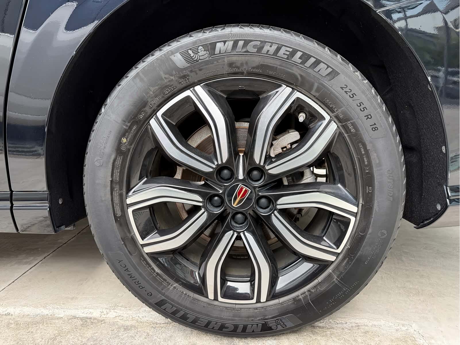 Hongqi HQ9, 2023 25