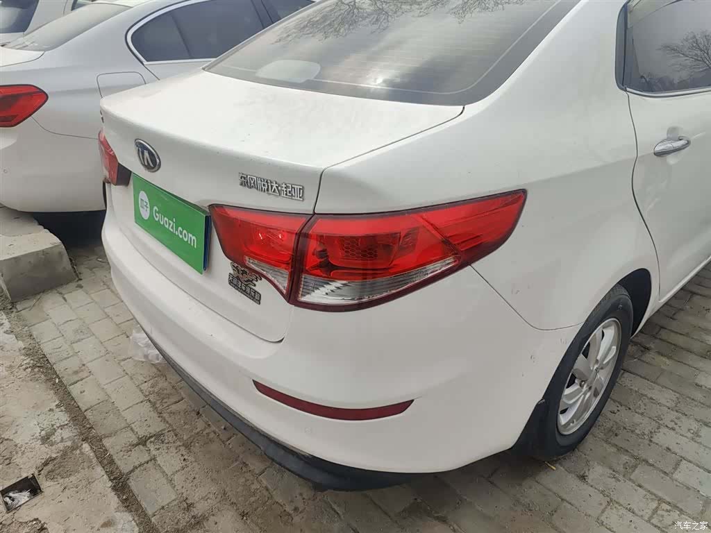 Kia K2, 2015 8