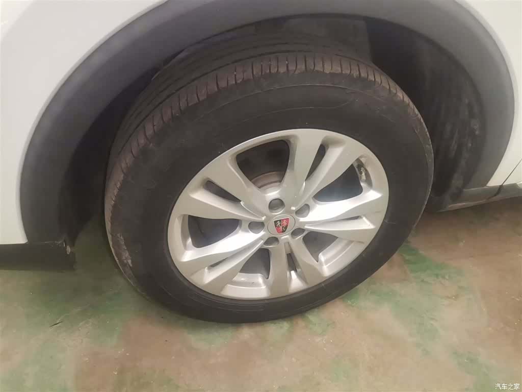 Roewe RX3, 2020 23