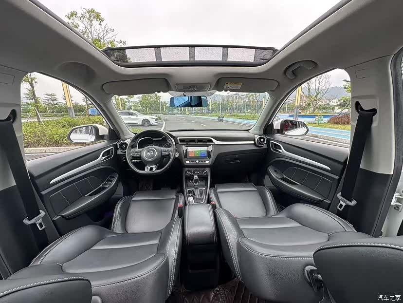MG ZS, 2019 13