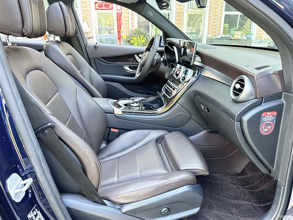 Mercedes-Benz GLC, 2016 10