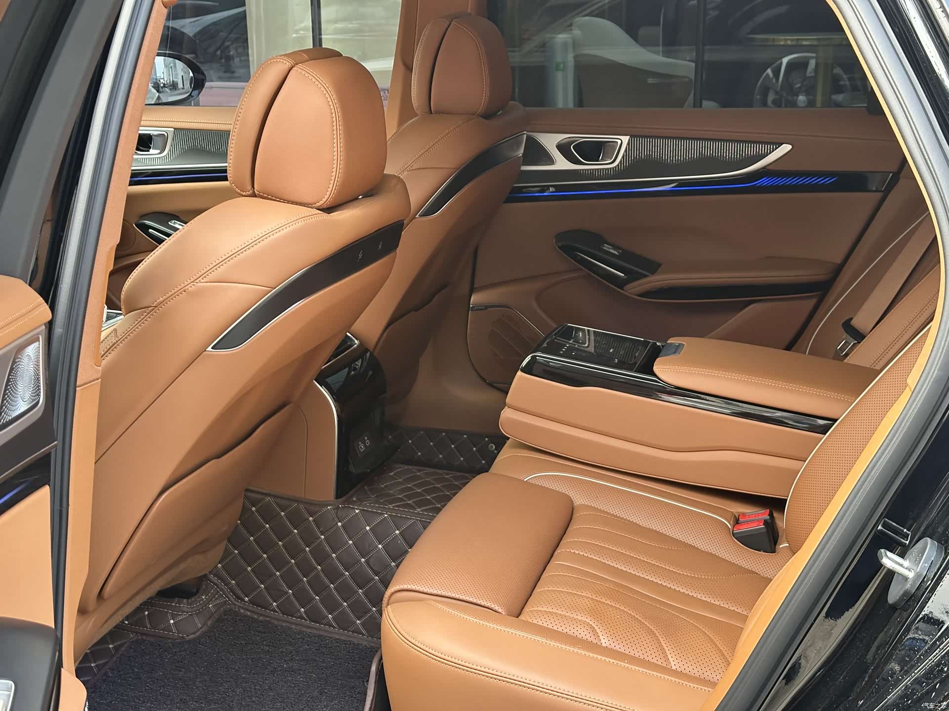 Hongqi H9, 2024 4