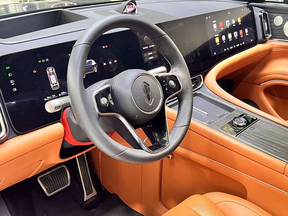 AITO Ask the world M9