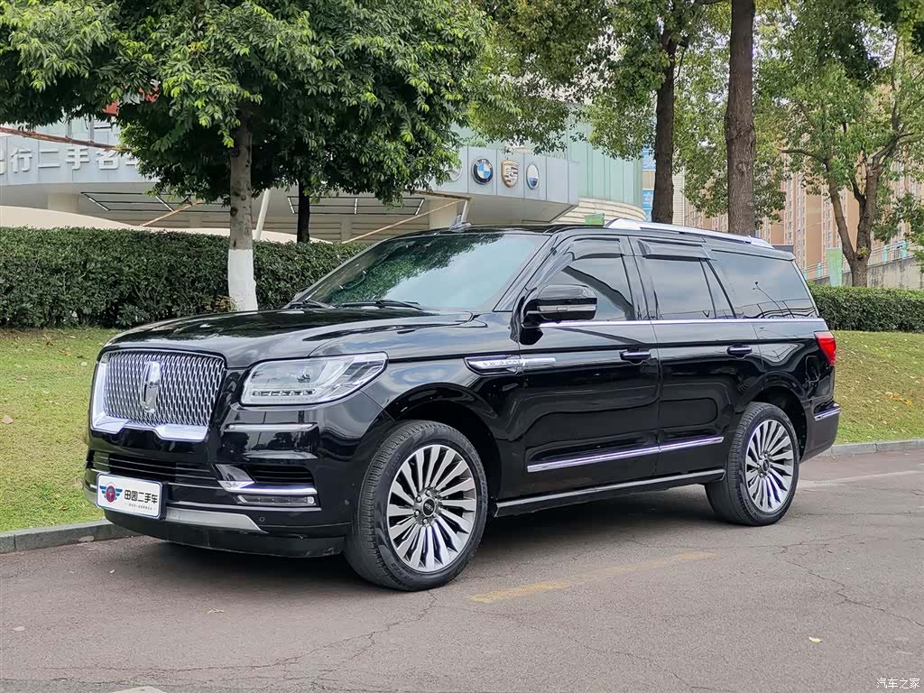 Lincoln Navigator, 2021 1